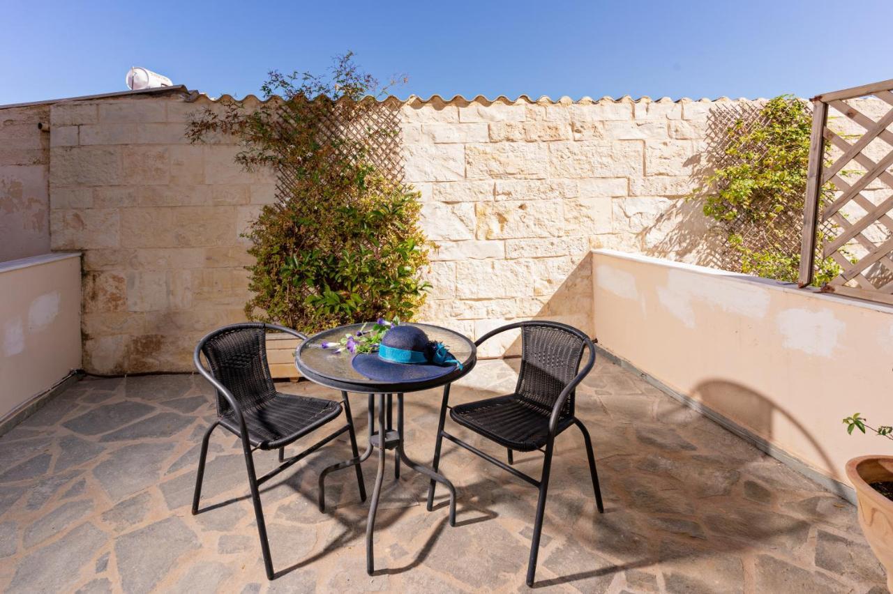Castello Apartments Rethymno  ภายนอก รูปภาพ